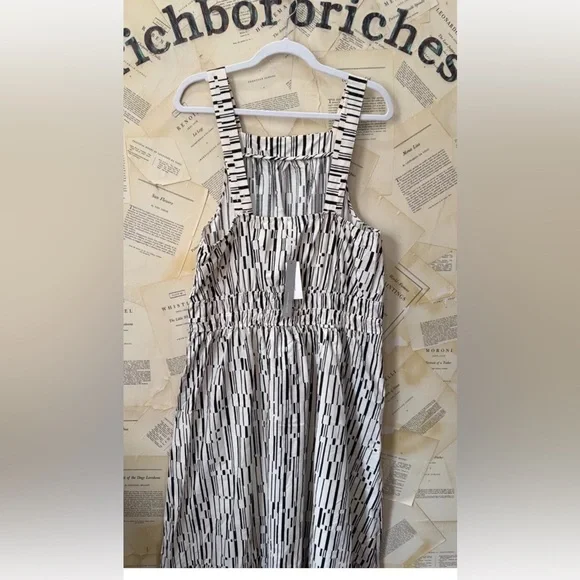the somerset maxi dress poplin halter edition The Somerset Collection By Anthropologie The Somerset Maxi Dress: Halter  Edition In Pink